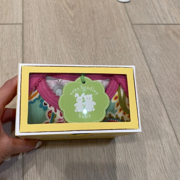 New, never opened Vera Bradley Baby bodysuit, size 9-12 months - Picture 1 of 4